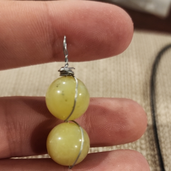 Hand Crafted Jewelry - Elegant Yellow Beaded pendent